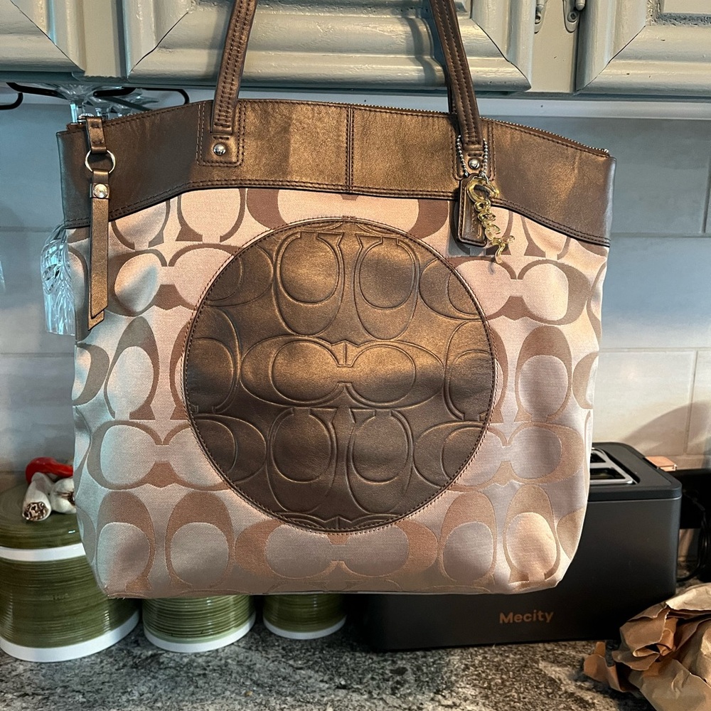 COACH Laura Signature Logo Tote Satin Leather Bag F18335 Gold Khaki / Brown NWOT